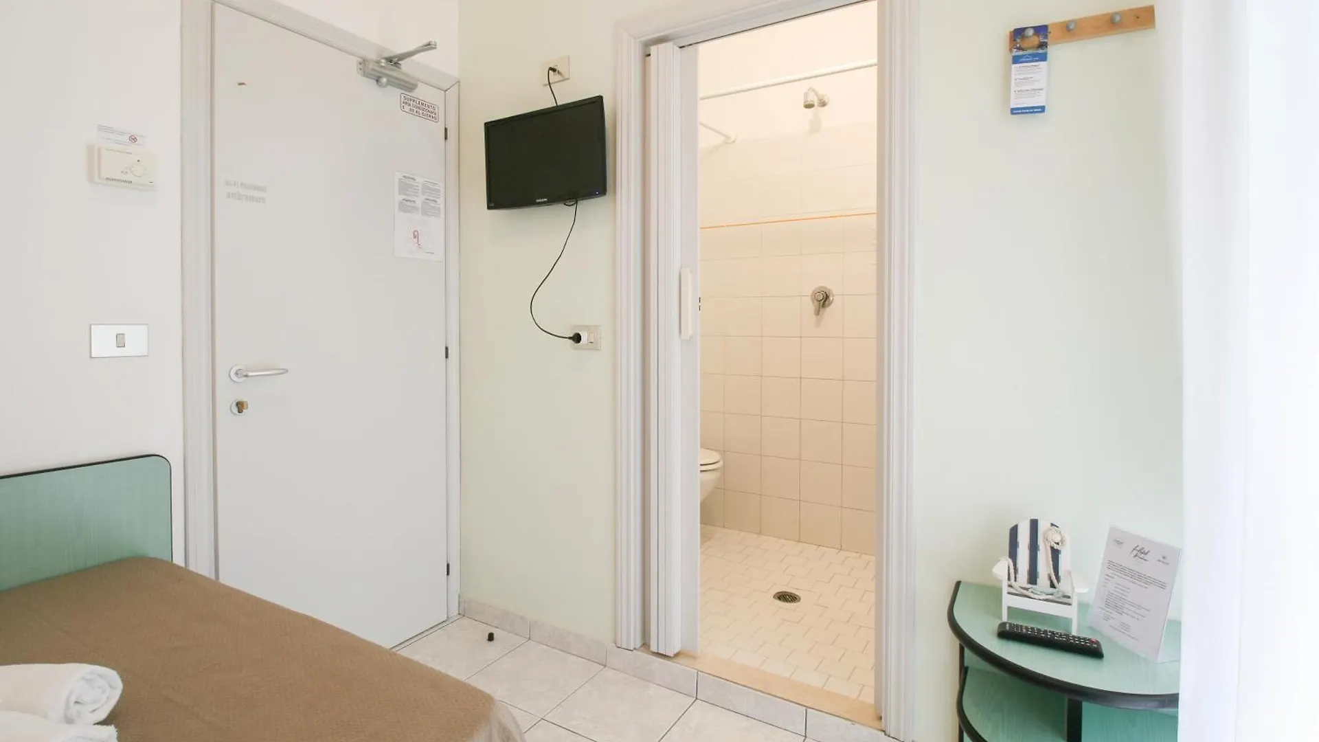 Ambra Hotel Cattolica 3*,  Italia