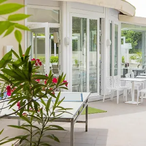 Pacific Hotel